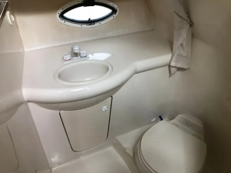 Slide: The Image of Bayliner 325 2006 - 21