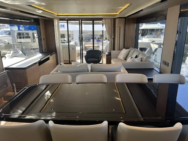 Slide: The Image of Absolute NAVETTA 75 2026 - 14