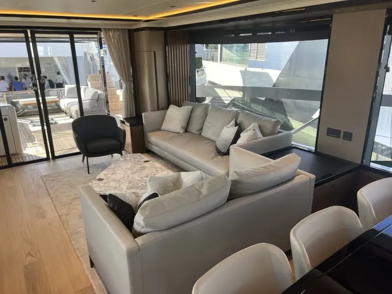Slide: The Image of Absolute NAVETTA 75 2026 - 15