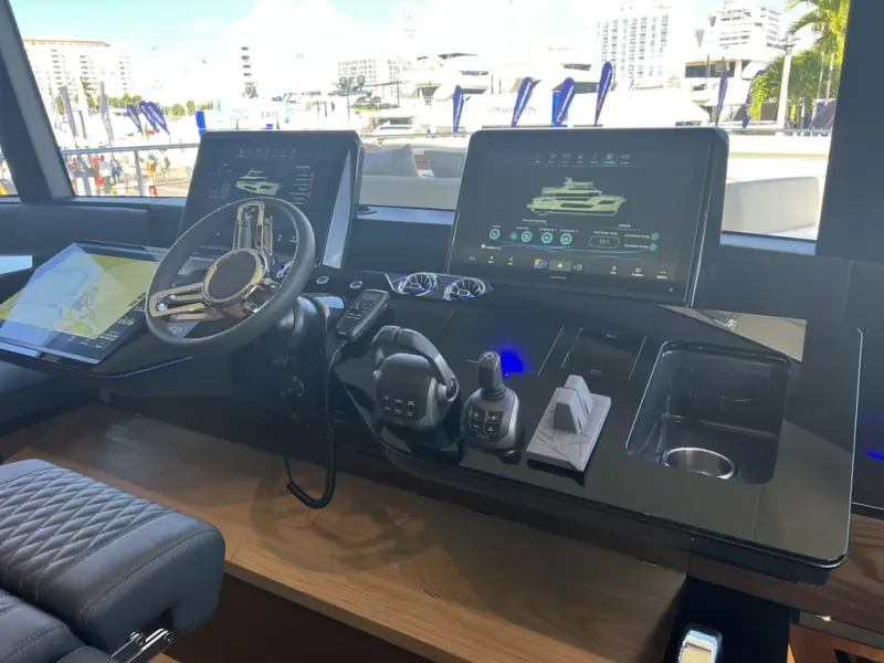 Slide: The Image of Absolute NAVETTA 75 2026 - 21