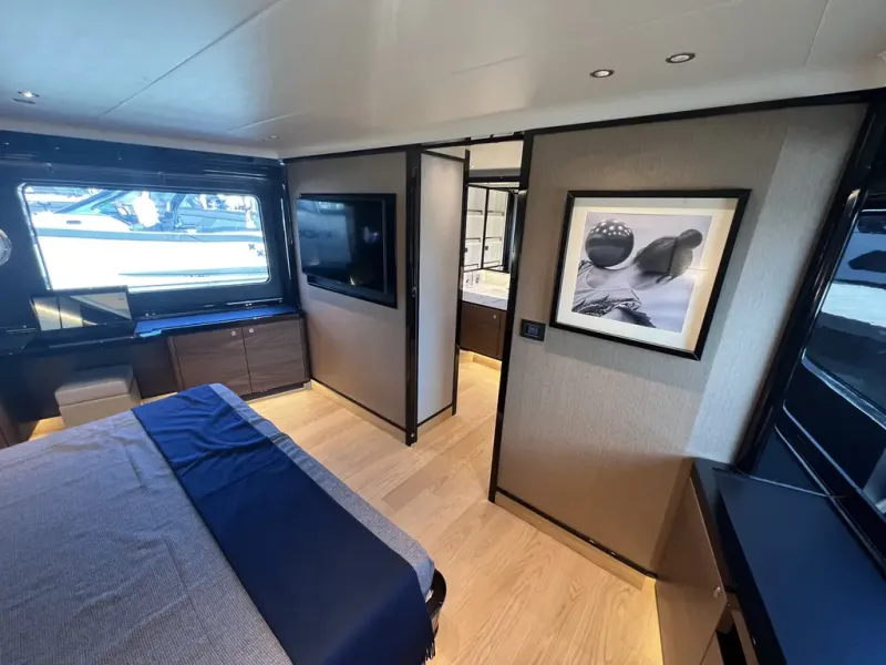 Slide: The Image of Absolute NAVETTA 75 2026 - 24