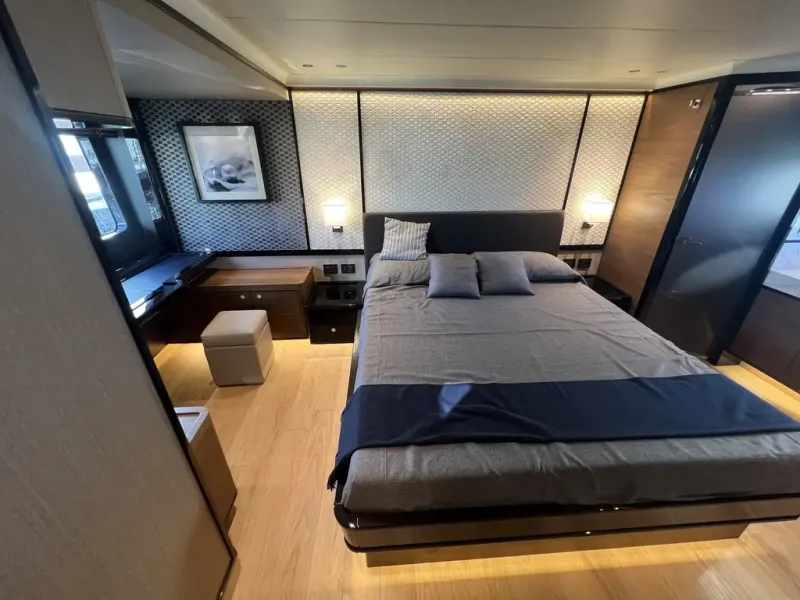 Slide: The Image of Absolute NAVETTA 75 2026 - 30