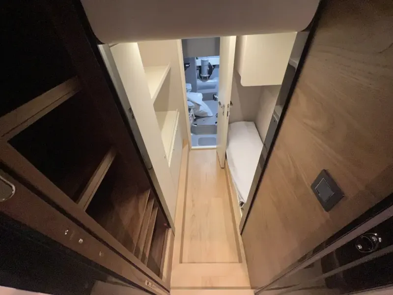 Slide: The Image of Absolute NAVETTA 75 2026 - 37