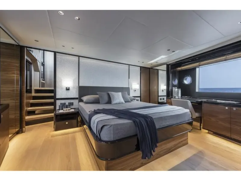 Slide: The Image of Absolute NAVETTA 68 2026 - 12