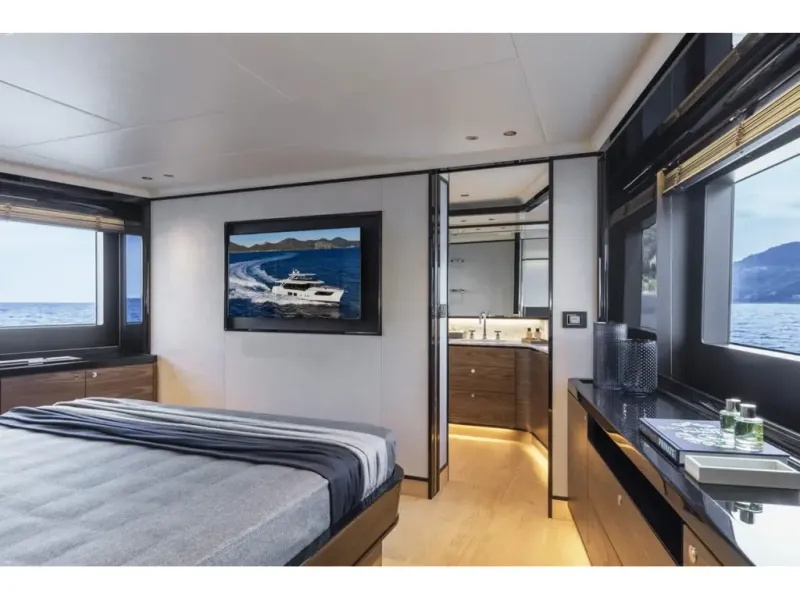 Slide: The Image of Absolute NAVETTA 68 2026 - 13