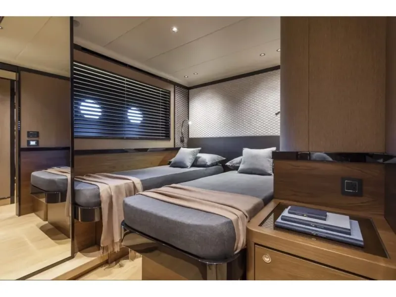 Slide: The Image of Absolute NAVETTA 68 2026 - 18