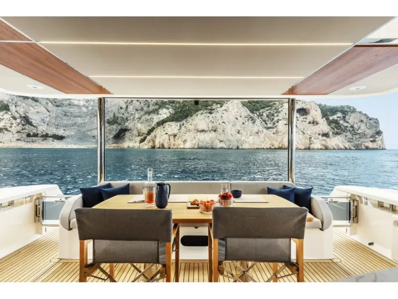 Slide: The Image of Absolute NAVETTA 68 2026 - 4