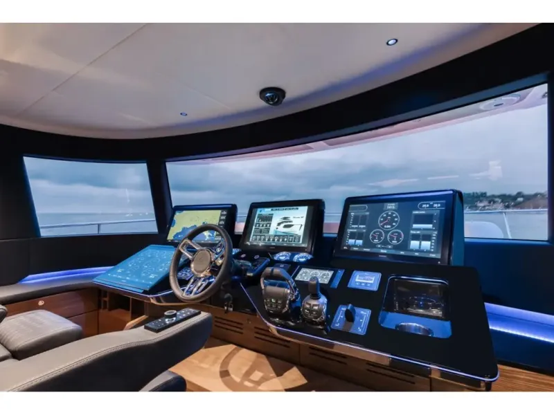 Slide: The Image of Absolute NAVETTA 68 2026 - 7