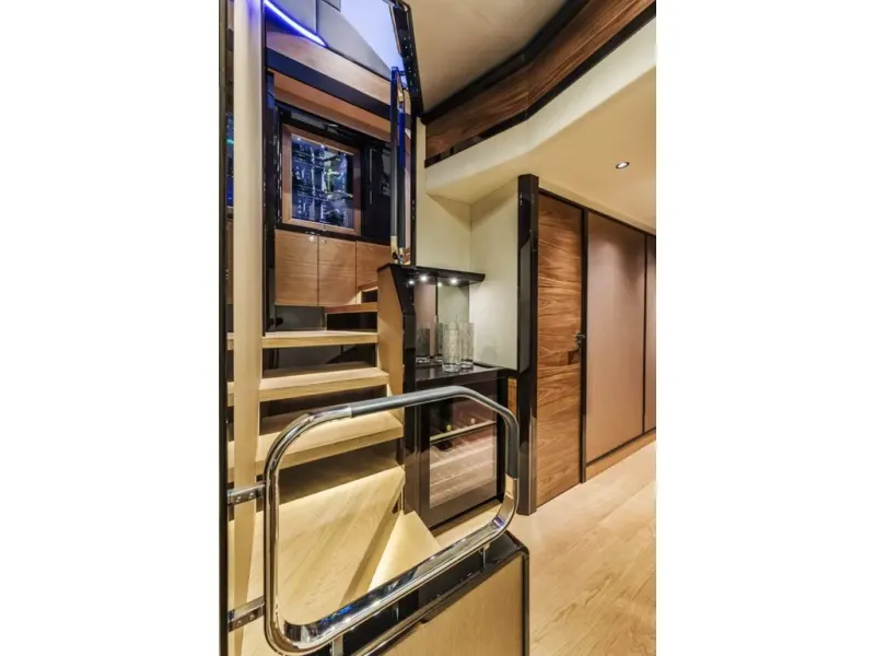 Slide: The Image of Absolute NAVETTA 68 2026 - 9