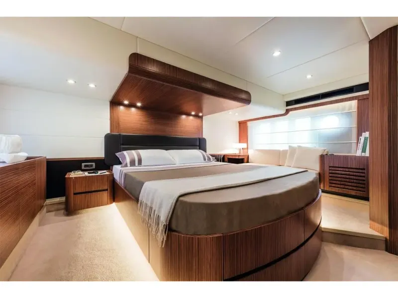 Slide: The Image of Absolute NAVETTA 52 2026 - 14