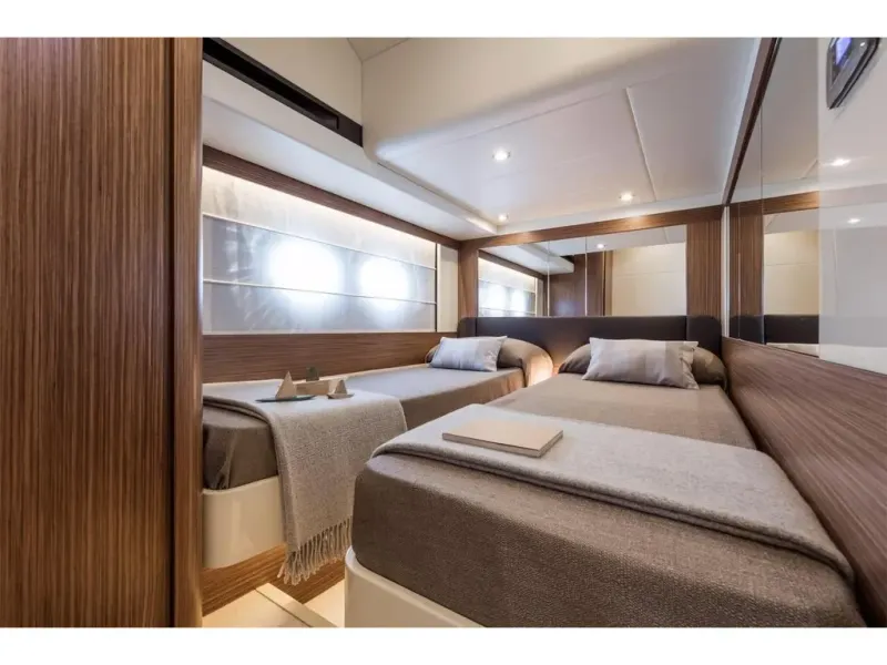 Slide: The Image of Absolute NAVETTA 52 2026 - 18