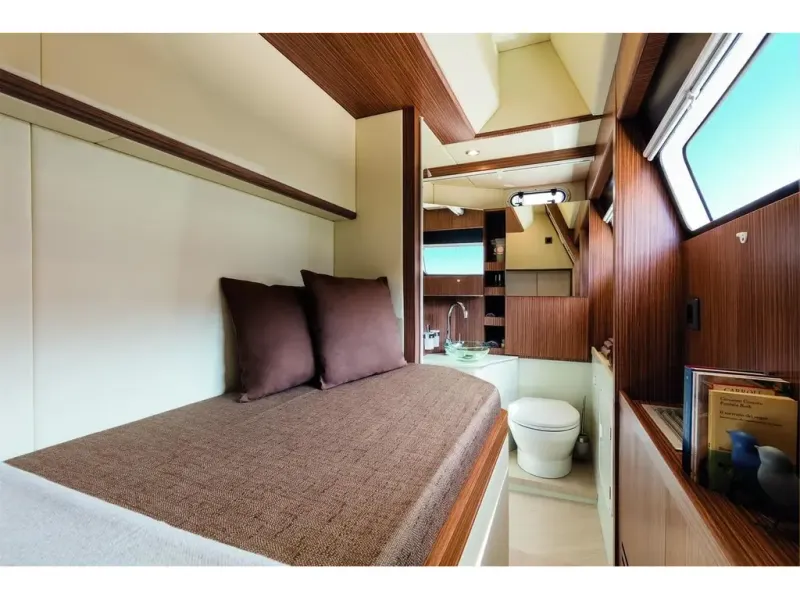 Slide: The Image of Absolute NAVETTA 52 2026 - 19