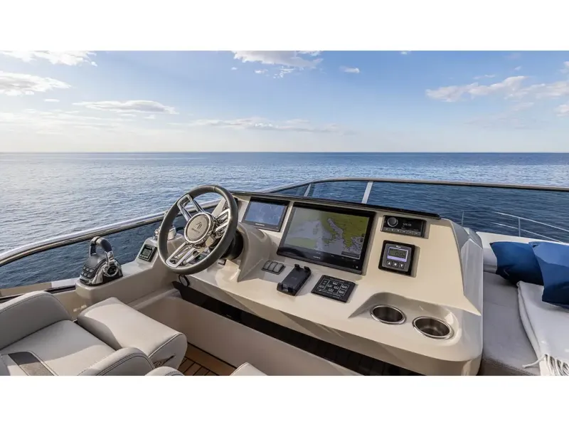 Slide: The Image of Absolute 60 FLY 2026 - 11