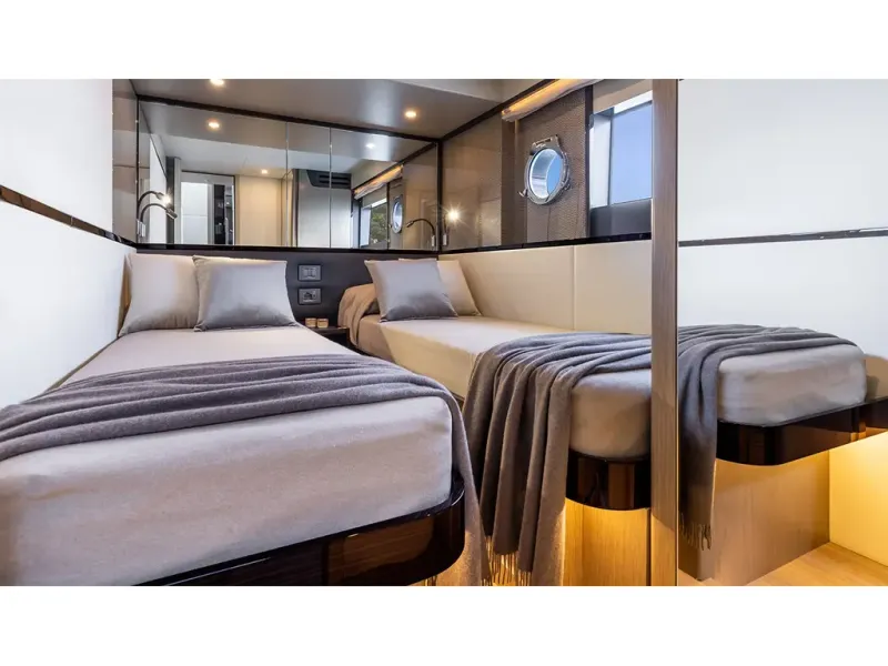 Slide: The Image of Absolute 60 FLY 2026 - 18