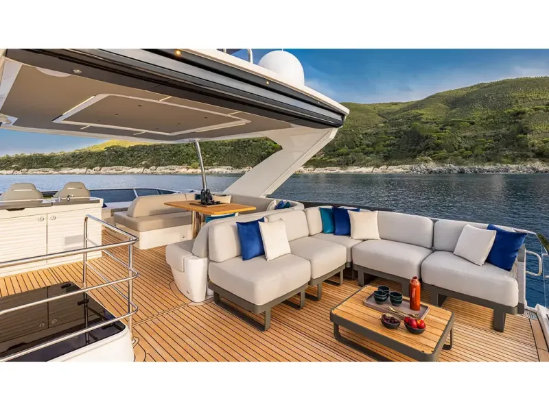 Slide: The Image of Absolute 60 FLY 2026 - 9