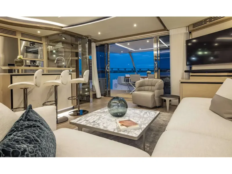 Slide: The Image of Aquila 70 LUXURY 2026 - 12