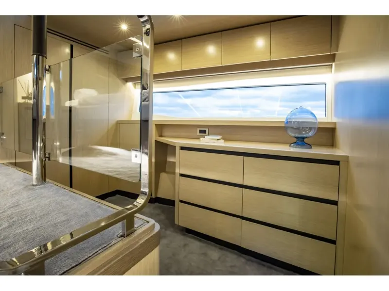 Slide: The Image of Aquila 70 LUXURY 2026 - 15