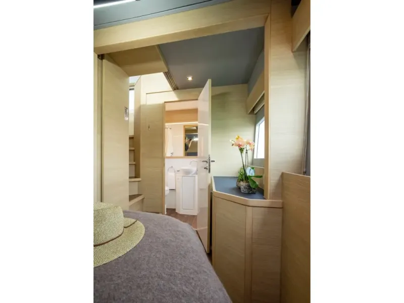 Slide: The Image of Aquila 54 YACHT 2026 - 18