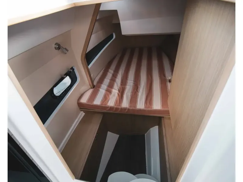 Slide: The Image of Aquila 32 SPORT 2026 - 10