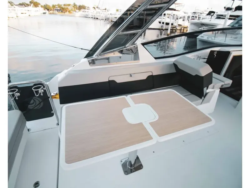 Slide: The Image of Aquila 32 SPORT 2026 - 9