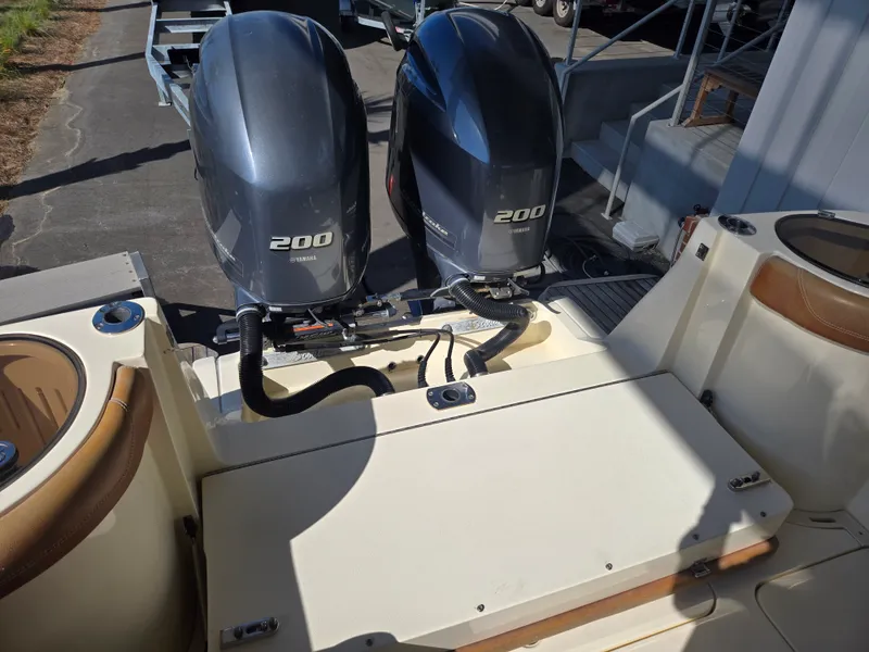 Slide: The Image of Scout 275 Dorado 2018 - 2
