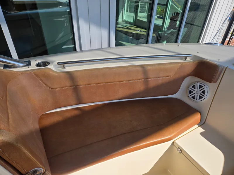 Slide: The Image of Scout 275 Dorado 2018 - 24