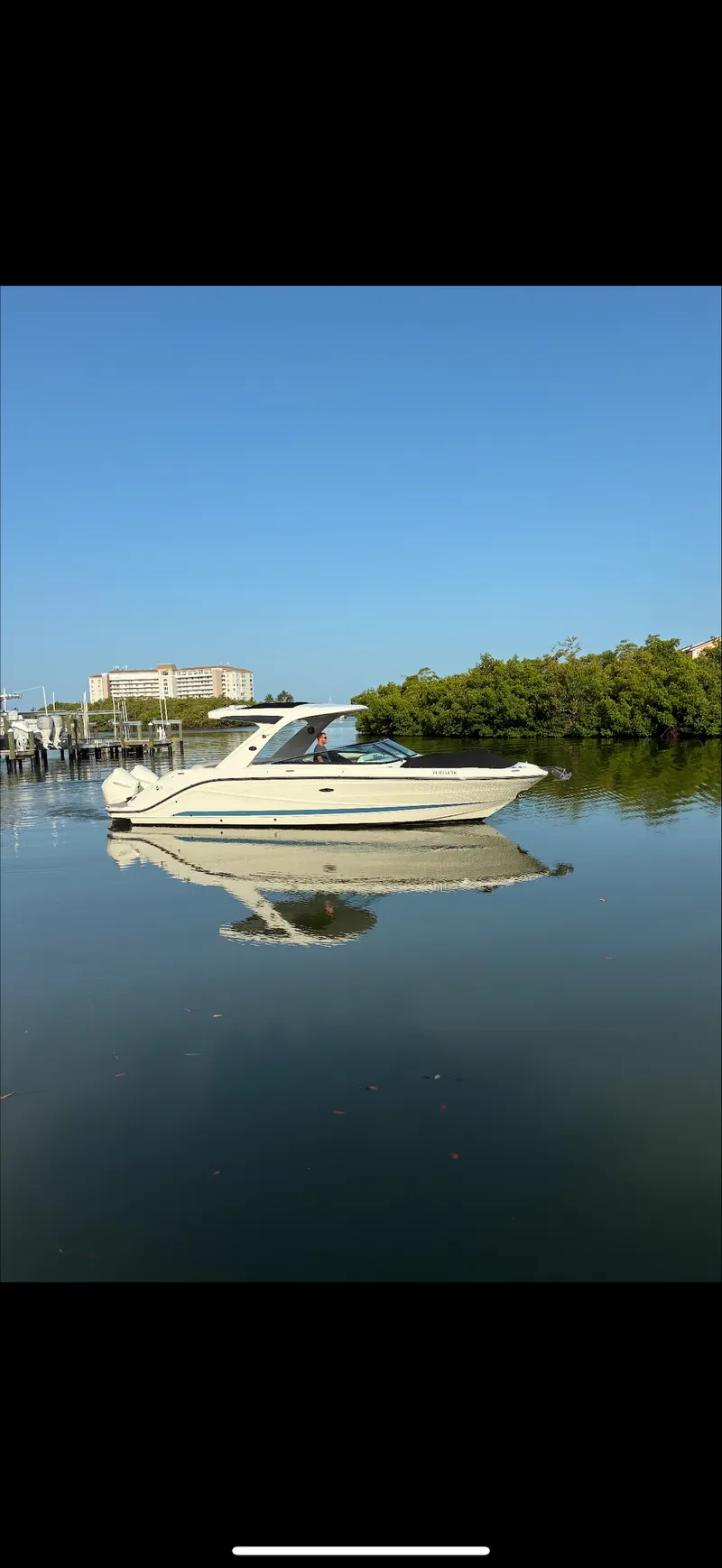 Slide: The Image of Sea Ray 310 SLX OB 2023 - 2