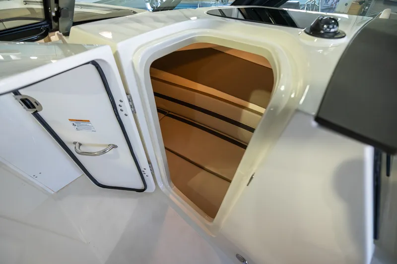 Slide: The Image of Boston Whaler 330 Vantage 2026 - 27