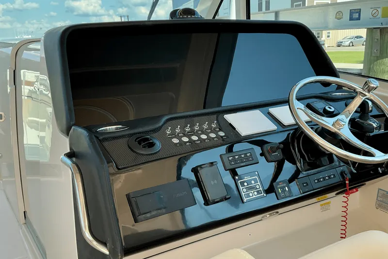 Slide: The Image of Grady-White Freedom 415 2026 - 16