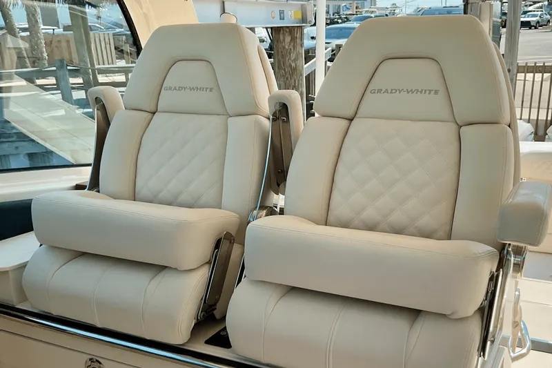 Slide: The Image of Grady-White Freedom 415 2026 - 21