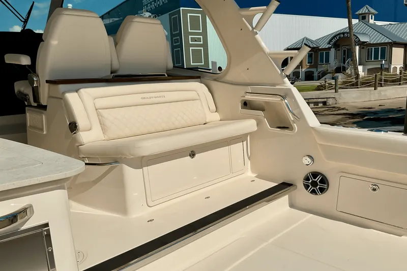 Slide: The Image of Grady-White Freedom 415 2026 - 30