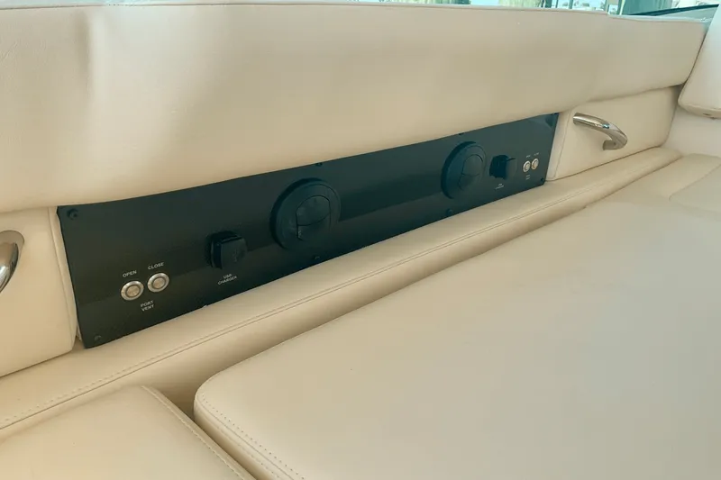 Slide: The Image of Grady-White Freedom 415 2026 - 34