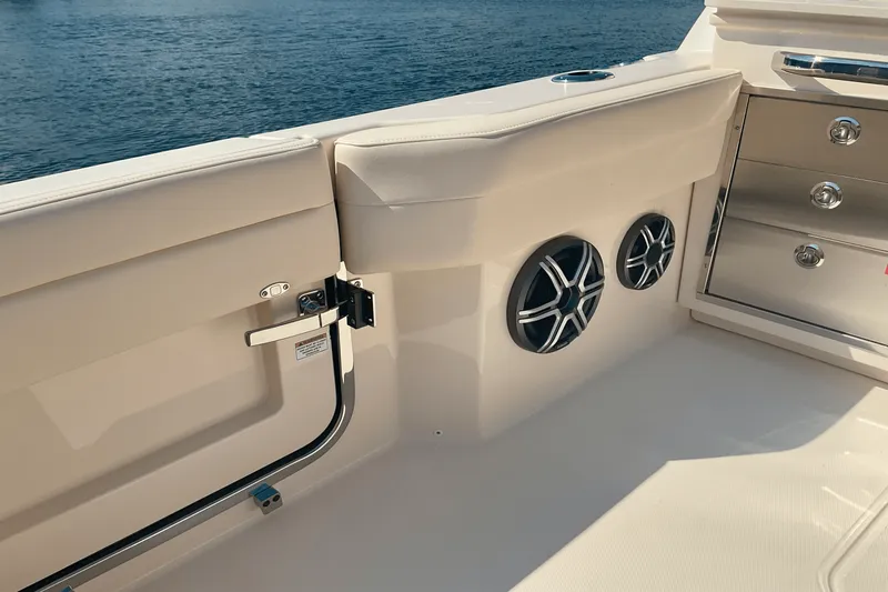 Slide: The Image of Grady-White Freedom 415 2026 - 38