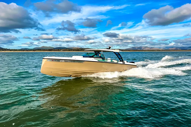 Slide: The Image of Saxdor 320 GTO 2026 - 21