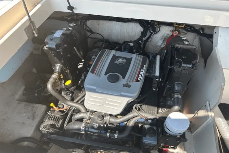 Slide: The Image of Sea Ray 260 SUNDECK 2010 - 10