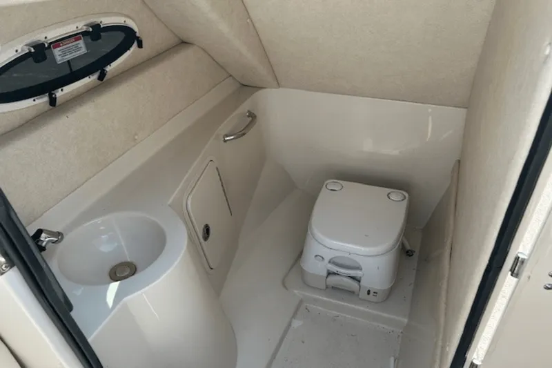 Slide: The Image of Sea Ray 260 SUNDECK 2010 - 6