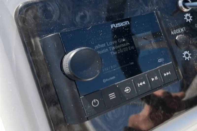 Slide: The Image of Sea Ray 190 SPX OUTBOARD 2021 - 21