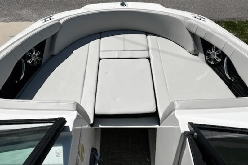 Slide: The Image of Sea Ray 190 SPX OUTBOARD 2021 - 5