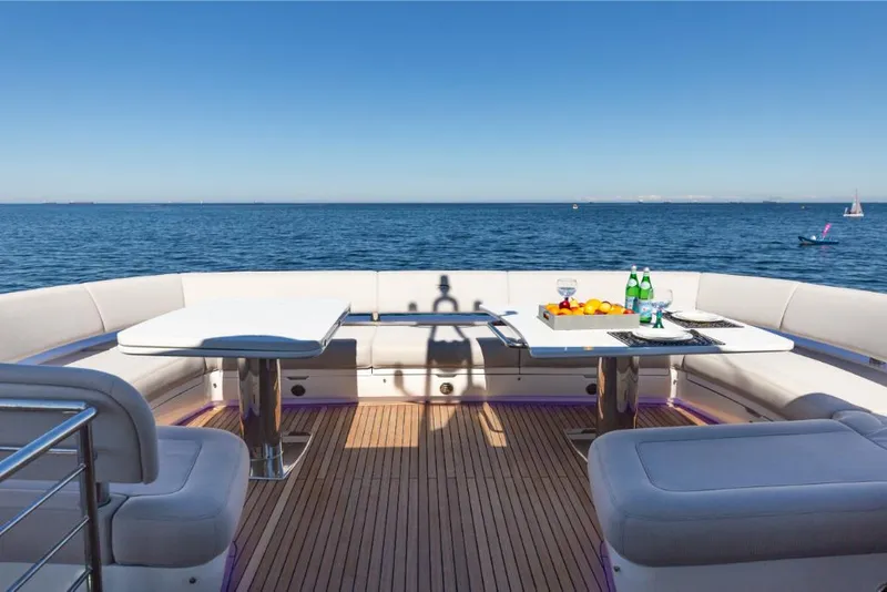 Slide: The Image of Galeon 800 Fly 2023 - 50