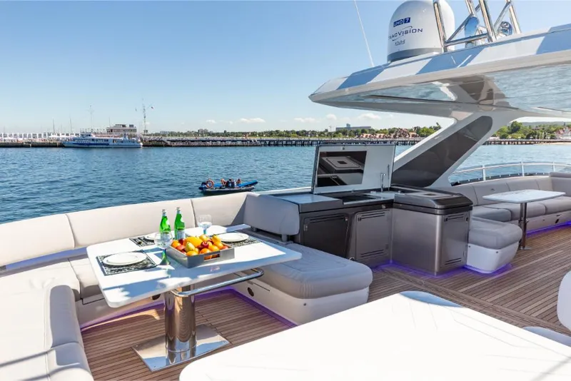 Slide: The Image of Galeon 800 Fly 2023 - 51