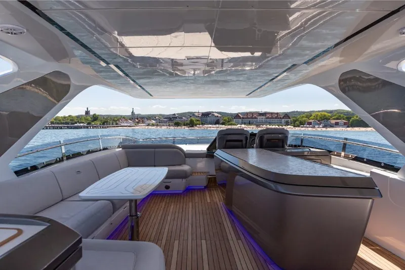 Slide: The Image of Galeon 800 Fly 2023 - 52