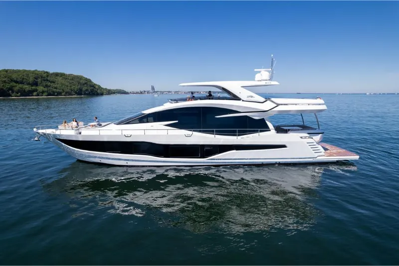 Slide: The Image of Galeon 800 Fly 2023 - 69