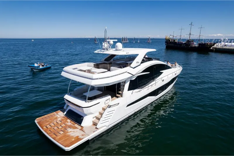 Slide: The Image of Galeon 800 Fly 2023 - 72