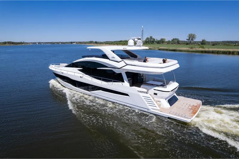 Slide: The Image of Galeon 800 Fly 2023 - 80