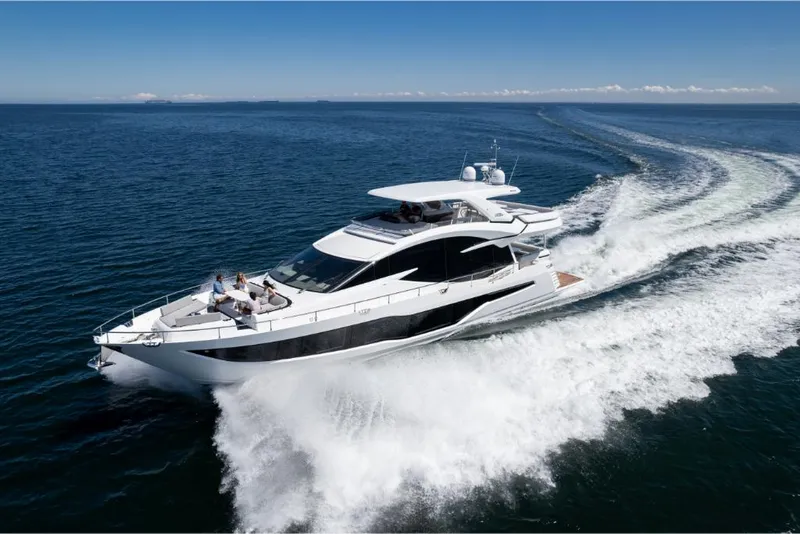 Slide: The Image of Galeon 800 Fly 2023 - 96