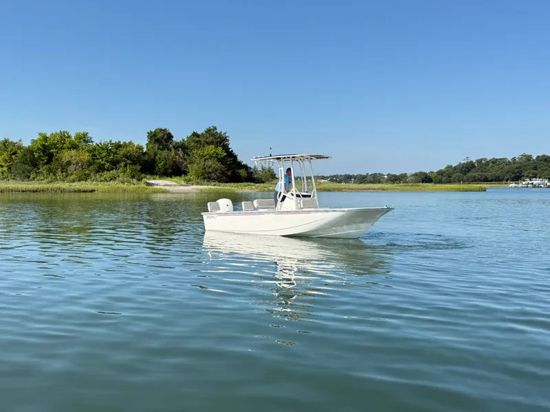 Slide: The Image of Boston Whaler 190 Montauk 2027 - 2