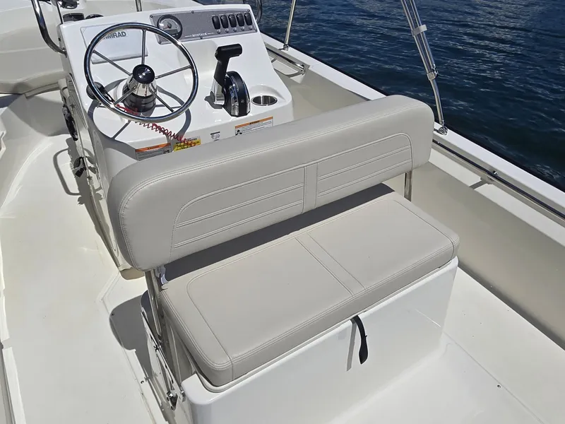 Slide: The Image of Boston Whaler 170 Montauk 2027 - 10