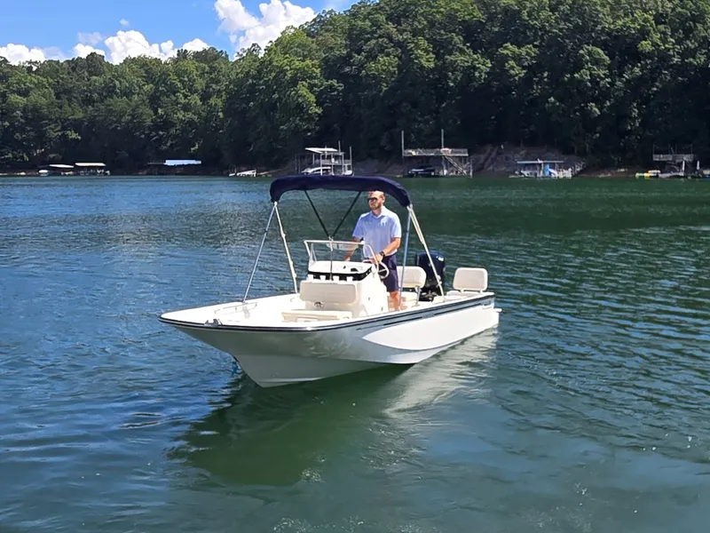Slide: The Image of Boston Whaler 170 Montauk 2027 - 1