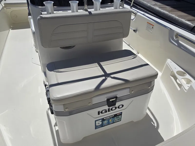 Slide: The Image of Boston Whaler 170 Montauk 2027 - 20