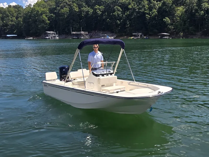 Slide: The Image of Boston Whaler 170 Montauk 2027 - 3